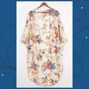 Small Feminine Floral Kimono
